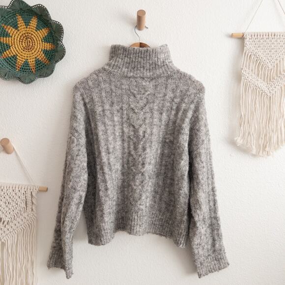 MNG Mango Soft Wool Blend Gray Pullover Sweater Size 2 - Picture 4 of 10